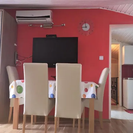 With A Parking Space Novigrad - 13511 Apartmán