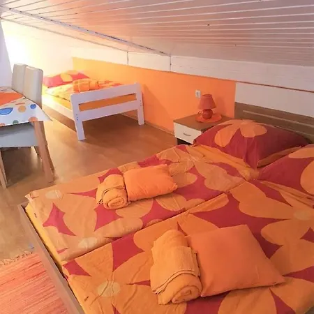 With A Parking Space Novigrad - 13511 Apartmán